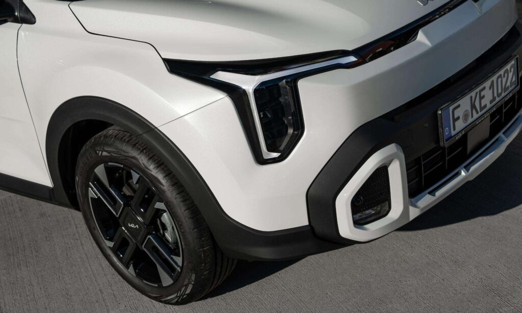 Το στιλάτο B-SUV που ήρθε στην Ελλάδα και ξεκινά κάτω από τις 20.000 ευρώ