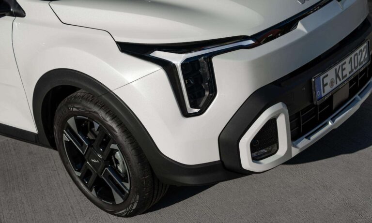 Το στιλάτο B-SUV που ήρθε στην Ελλάδα και ξεκινά κάτω από τις 20.000 ευρώ