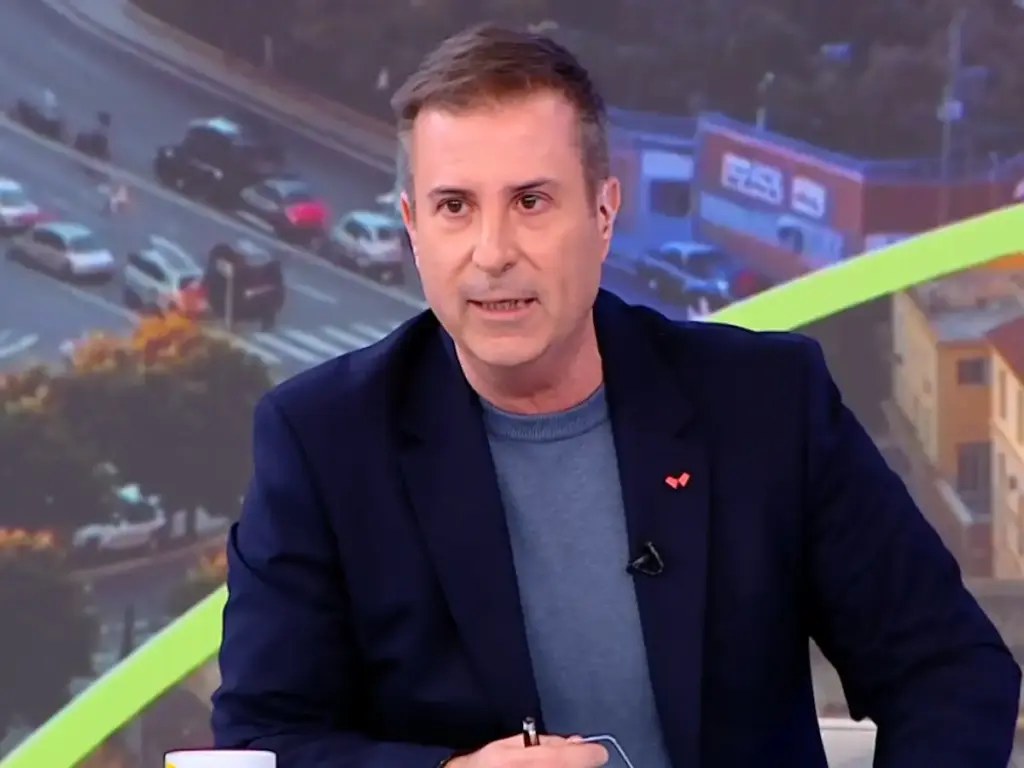 Παναγιώτης Στάθης: Ανακοίνωσε στον αέρα της εκπομπής τον θάνατο της μητέρας του
