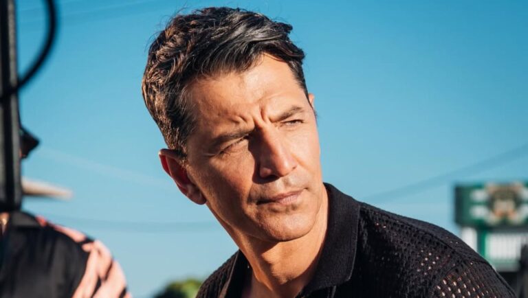 Σάκης Ρουβάς: «Θα πήγαινα χίλιες φορές» στην Eurovision