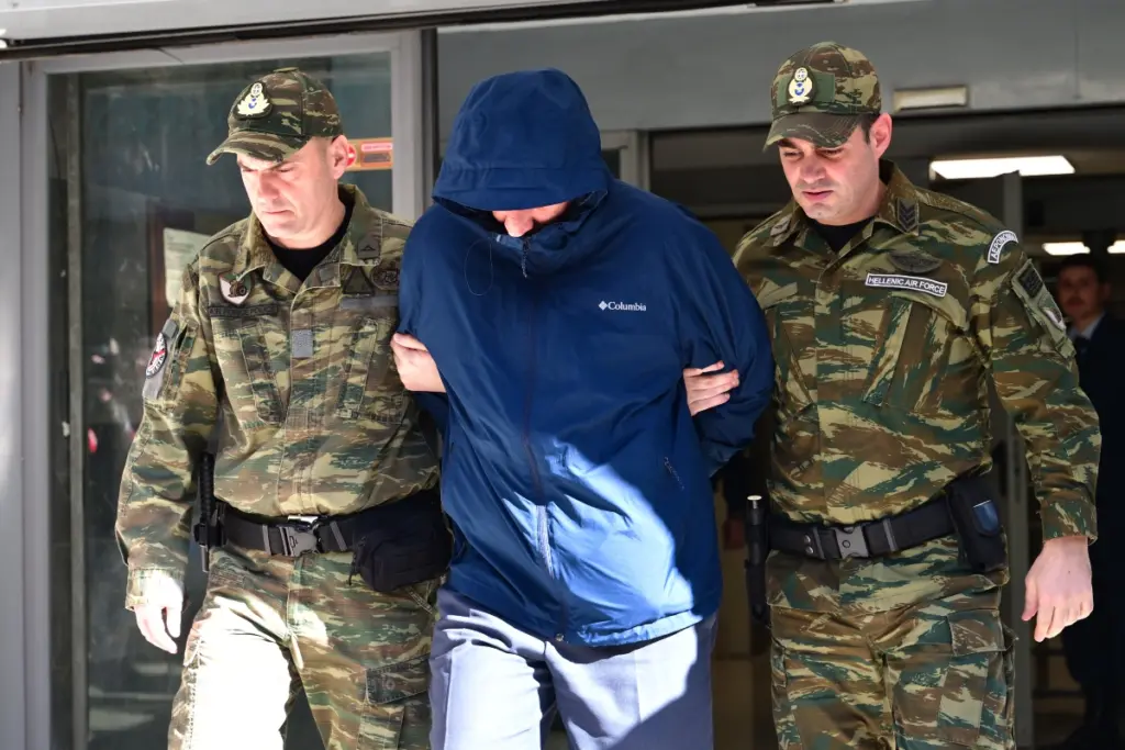 Υπόθεση κατασκοπείας: Από αξιωματικός της Πολεμικής Αεροπορίας, «εργαλείο» της Κίνας – Ειδικοί αναλύ
