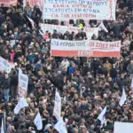 Τέμπη: Μαζικές συγκεντρώσεις και πορείες σε όλη την Ελλάδα για τα 3 χρόνια από την τραγωδία [εικόνες+βίντεο]
