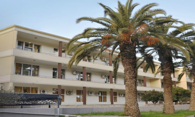Ηράκλειο: Σε ανάδοχες οικογένειες τα 8 αδέρφια μετά από την προφυλάκιση των γονιών τους για κακοποίηση