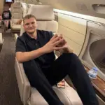 Βρετανός μεγιστάνας ναύλωσε ιδιωτικό τζετ αξίας 150.000 λιρών για να τον βγάλει από τα εμπόλεμα ΗΑΕ – Συμβούλεψε και τους υπόλοιπους να κάνουν το ίδιο