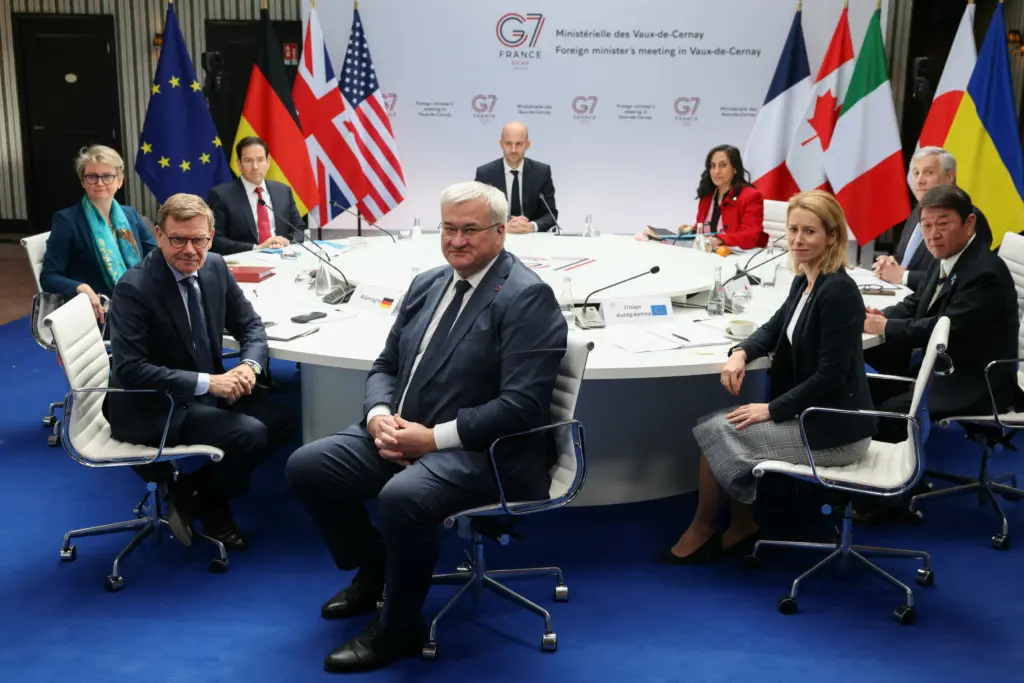 Γαλλία: Οι υπουργοί Εξωτερικών της G7 ζητούν άμεσο τερματισμό των επιθέσεων στο Ιράν και τη Μέση Ανα