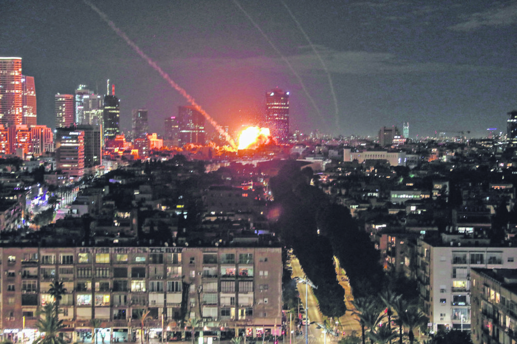 Ο πλανήτης και η Ελλάδα σε νέο τοπίο αβεβαιότητας