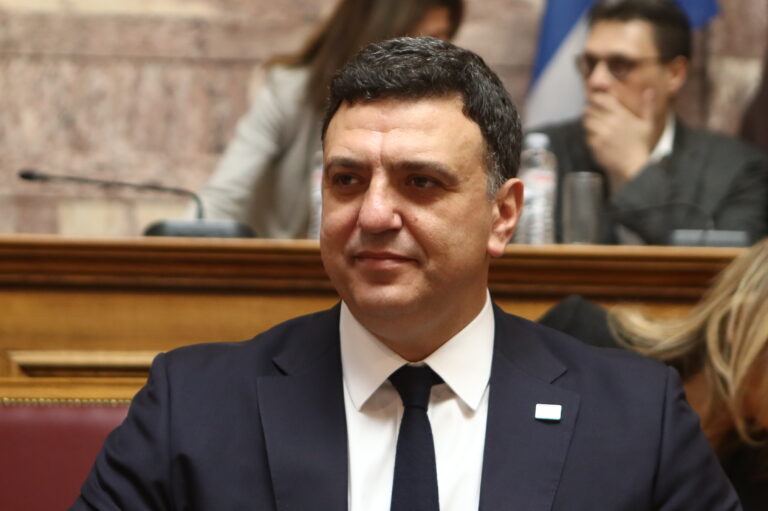 Κικίλιας στη Βουλή: Μεριμνούμε για την ακτοπλοΐα και το κόστος των εισιτηρίων