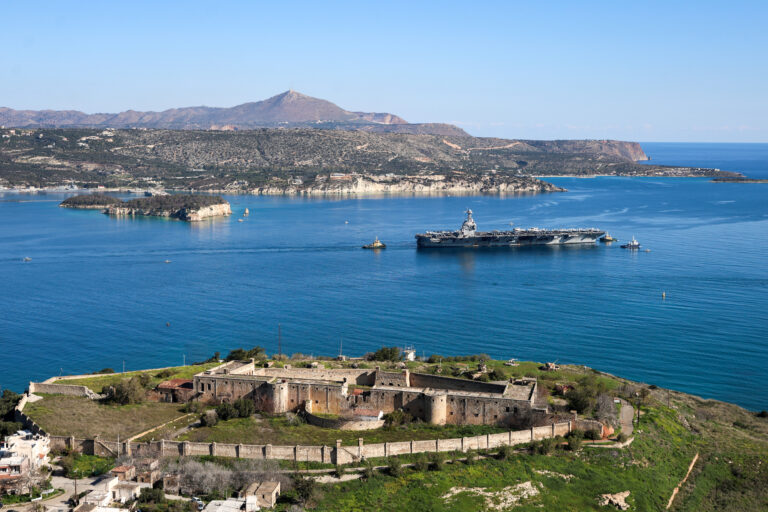 Κατασκοπεία στη Σούδα: «Ήρθα μόνο για τουρισμό» – Τι είπε ο Πολωνός στον εισαγγελέα [βίντεο]
