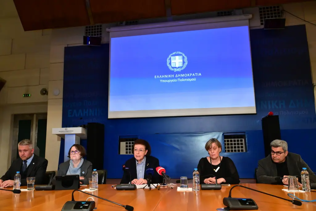 Παρουσιάστηκαν από το ΥΠΠΟ οι φωτογραφίες της Καισαριανής – Μενδώνη: Ολοκληρώσαμε τη διαδικασί
