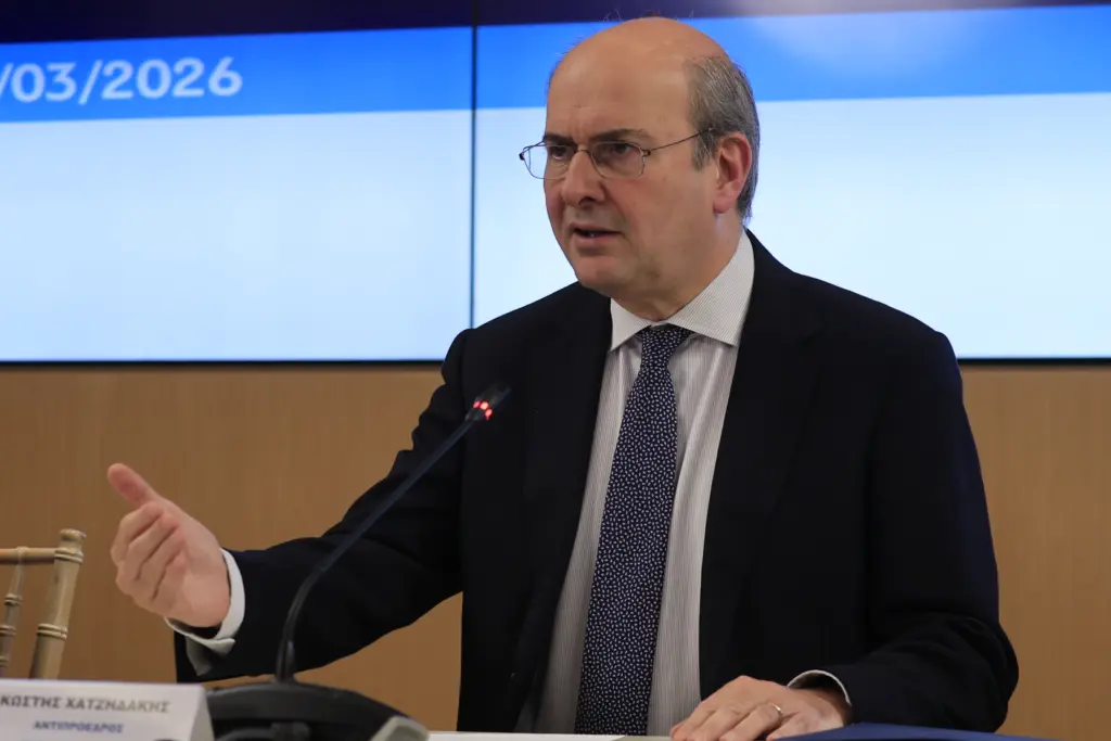 Χατζηδάκης για τη Μέση Ανατολή: Παρούσα αν χρειαστεί η κυβέρνηση για τη στήριξη των ευάλωτων