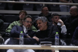 Τρινκιέρι και Μυστακίδης μαζί στο Παλατάκι: Έδωσαν το «παρών» στο ΠΑΟΚ–Περιστέρι Betsson [βίντεο]