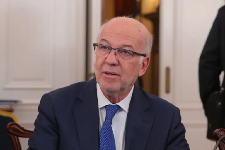 Καρυστιανού