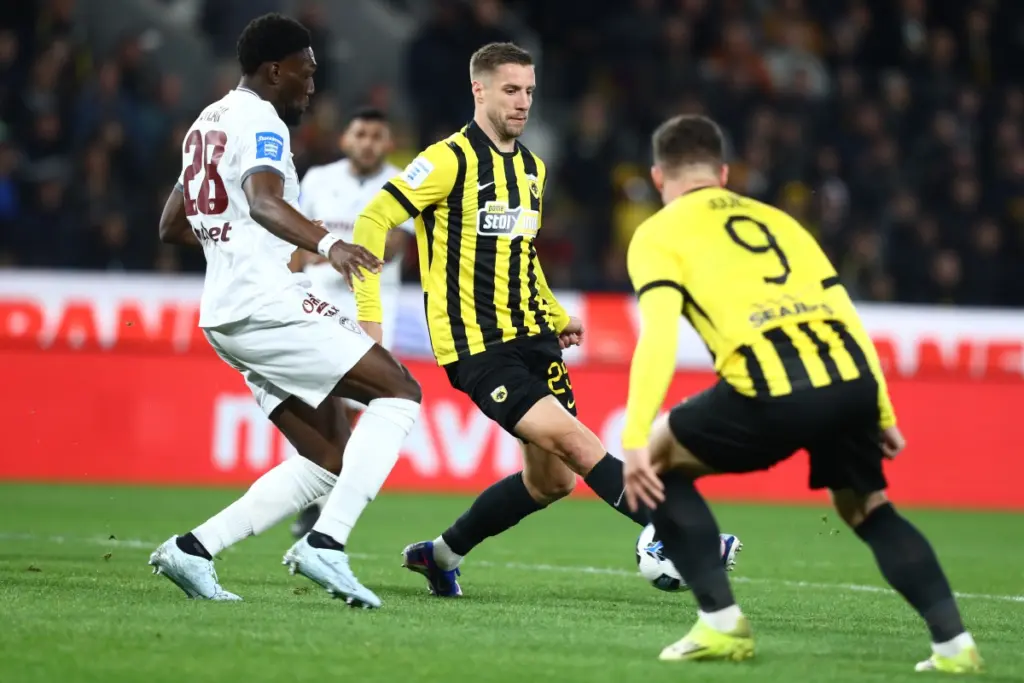 Super League: Η ΑΕΚ κέρδισε με 1-0 τη Λάρισα και πάτησε κορυφή περιμένοντας το Ολυμπιακός – ΠΑ