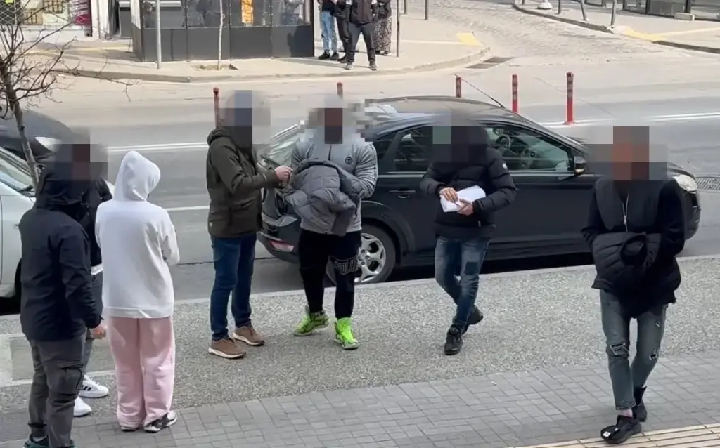 Θεσσαλονίκη: Ελεύθερος ο bodybuilder influencer για τα παράνομα αναβολικά – Κατασχέθηκαν χιλιάδες σκ