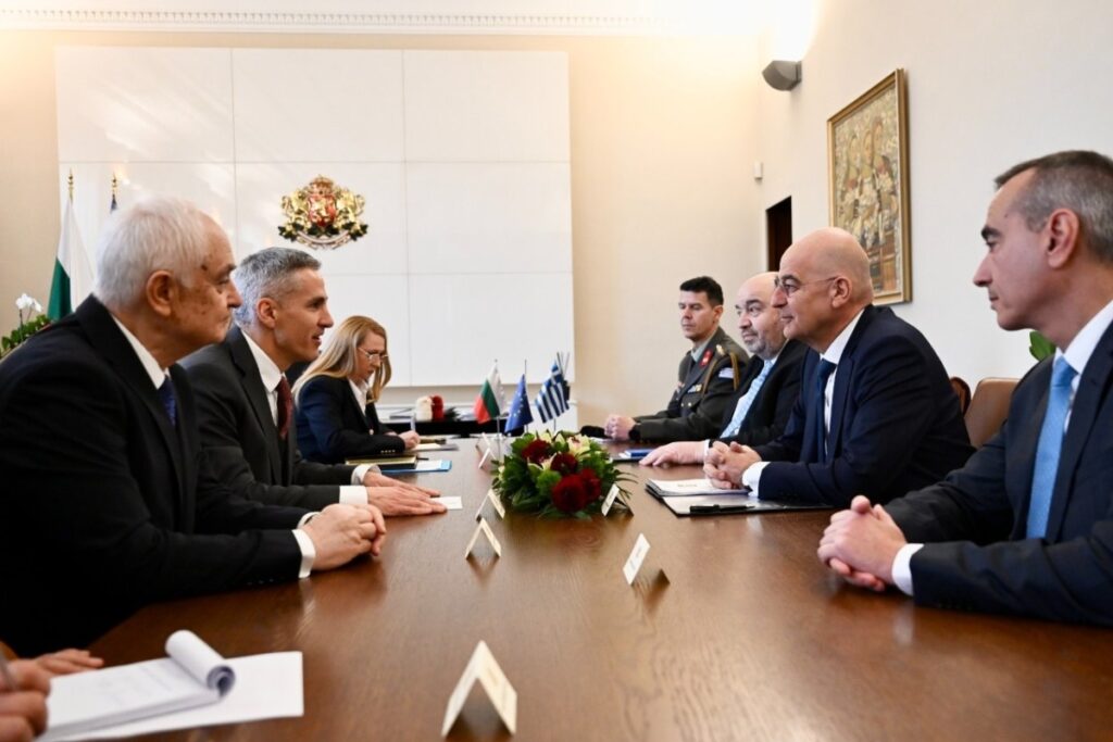 Δένδιας από Σόφια: Η άμεση ανταπόκριση της Ελλάδας στο αίτημα της Βουλγαρίας ενισχύει την περιφερειακή ασφάλεια και τη σταθερότητα