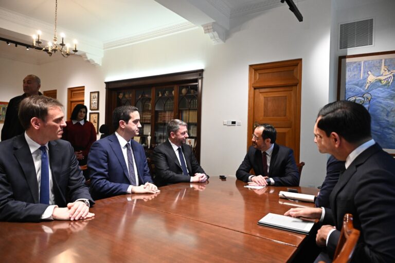 Συνάντηση Χριστοδουλίδη-Ανδρουλάκη στη Λευκωσία: Σε πρώτο πλάνο οι εξελίξεις στη Μέση Ανατολή