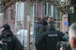 Θρίλερ με τον θάνατο 59χρονης στον Εύοσμο: Βρέθηκε ημίγυμνη με ζώνη στο λαιμό