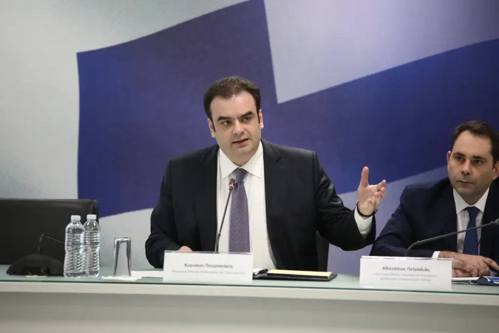 Πιερρακάκης: Θα κινηθούμε σταδιακά κι εφόσον χρειαστεί θα παρέμβουμε ξανά – Live η εξειδίκευση