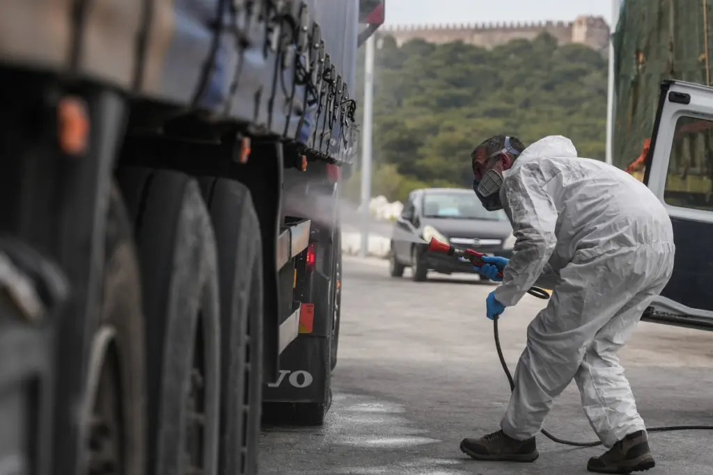 Συναγερμός στη Λέσβο για τον αφθώδη πυρετό: Σύσκεψη υπό τον Κέλλα για την αντιμετώπιση της νόσου