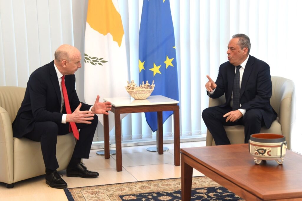 Βρετανός Υπουργός Άμυνας: «Σταθερή η φιλία Ηνωμένου Βασιλείου-Κύπρου απέναντι στις ιρανικές απειλές»