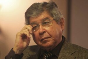 Πέθανε ο Περουβιανός Αλφρέδο Μπράις Ετσενίκε – Ήταν ένας από τους πιο πολυμεταφρασμένους συγγραφείς στη Λατινική Αμερική