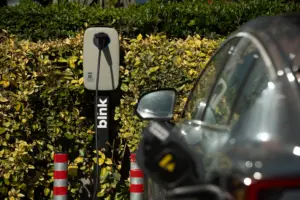 Blink Charging Hellas: Με 90 νέους φορτιστές το 2025, «έφερε» την ηλεκτροκίνηση σε όλη την Ελλάδα