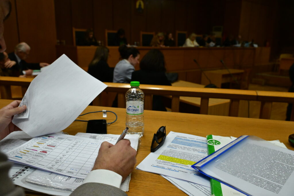 Δίκη Χρυσής Αυγής: Ισόβια στον Ρουπακιά – 13 χρόνια στο διευθυντήριο – Κινδυνεύει με φυλάκιση η Ζαρούλια – Όλες οι ποινές