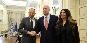 Συνάντηση Γεραπετρίτη με τον αντιπρόσωπο των ΗΠΑ στο ΝΑΤΟ
