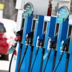 Παγκόσμιος συναγερμός: Εκτοξεύονται πετρέλαιο και φυσικό αέριο – Βουτιά στα Χρηματιστήρια εν μέσω απειλών για τα Στενά του Ορμούζ