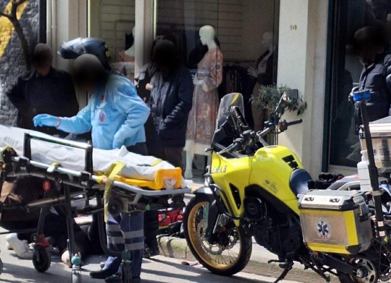 Αυτοκίνητο παρέσυρε γυναίκα στο κέντρο της Λάρισας [Εικόνες]