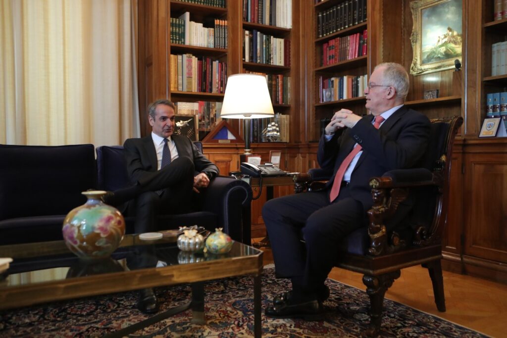 Μητσοτάκης: Πλαφόν στο περιθώριο κέρδους σε καύσιμα και σε προϊόντα super market με ορίζοντα τριμήνου