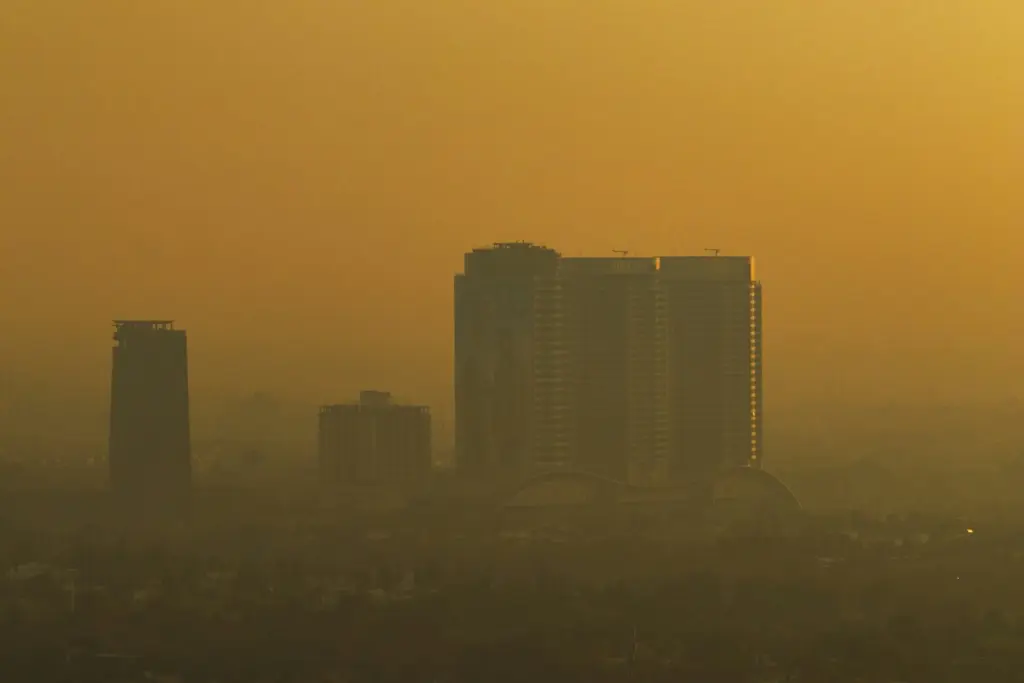 Μόλις το 14% των πόλεων παγκοσμίως αναπνέει καθαρό αέρα – Ποια χώρα ήταν η πιο μολυσμένη στον 