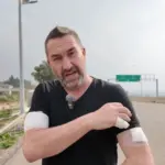 Δημοσιογράφος του RT: «To Ισραήλ προσπάθησε να με σκοτώσει» – Βίντεο με τον πύραυλο να πέφτει δίπλα του