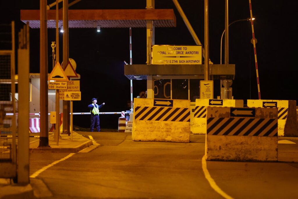 Κύπρος: Ήχησαν σειρήνες στο Ακρωτήρι
