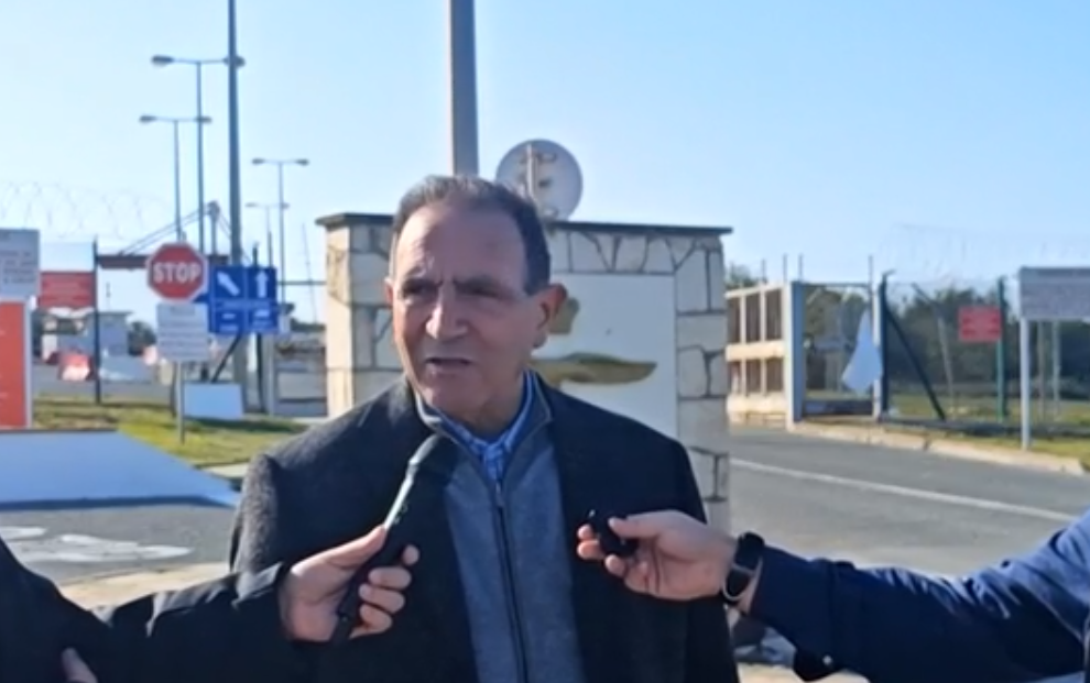 Κύπρος: «Το χωριό εκκενώθηκε από χθες – Το ηθικό μας ανυψώνεται με την ελληνική βοήθεια», δήλωσε ο Αντιδήμαρχος Ακρωτηρίου