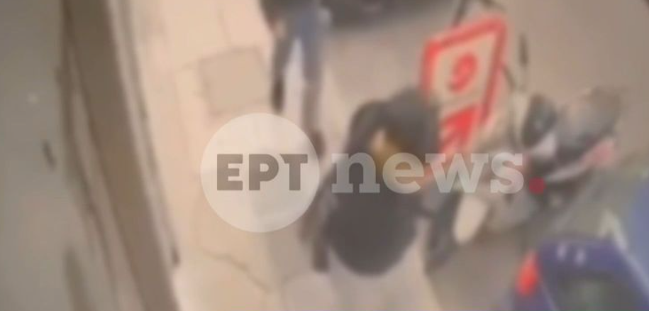 Βίντεο – ντοκουμέντο δείχνει τους δράστες να διαφεύγουν μετά το μαχαίρωμα του 17χρονου στον Άγιο Παντελεήμονα