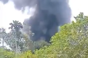 Συντριβή μεταγωγικού αεροσκάφους στην Κολομβία – Πάνω από 110 επιβαίνοντες