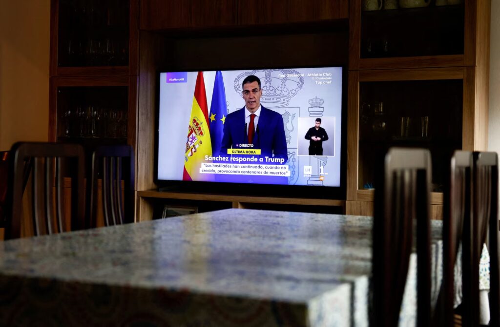 Η Ισπανία αγνοεί τις απειλές του Τραμπ για τον πόλεμο στο Ιράν και δηλώνει ότι «δεν θα γίνει υπήκοος»