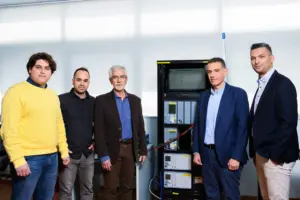 Η Siemens ενισχύει το Εργαστήριο Συστημάτων Ηλεκτρικής Ενέργειας του ΕΜΠ με εξοπλισμό προηγμένων ψηφιακών ηλεκτρονόμων και SCADA