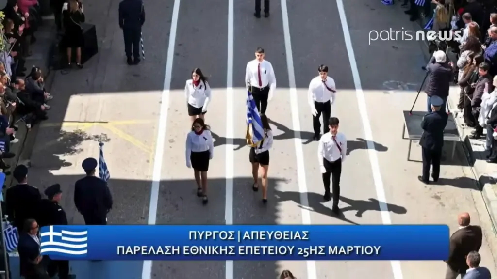 25η Μαρτίου: Συγκινητικές στιγμές στον Πύργο – Με μαύρες κορδέλες παρέλασαν οι μαθητές –
