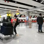 Επιστρέφουν Βρετανοί από τον Κόλπο – Δεκαπέντε πτήσεις επαναπατρισμού εν μέσω χάους στις αερομεταφορές