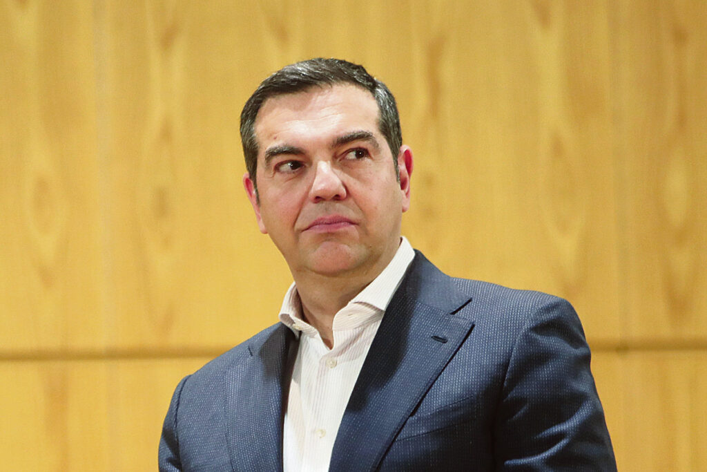 Ας αναλάβει πρώτα τις ευθύνες για το παρελθόν