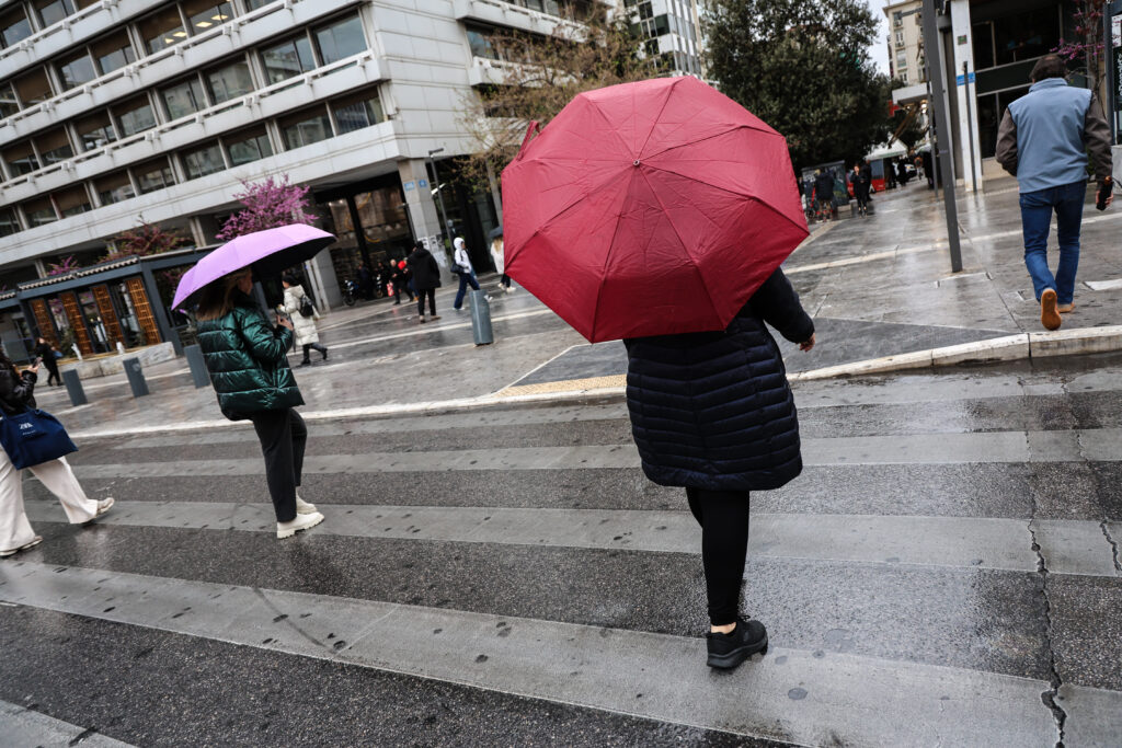 Καιρός – Μαρουσάκης: Έρχεται σύντομη κακοκαιρία με «άρωμα» φθινοπώρου – Πτώση θερμοκρασίας και καταιγίδες πριν την άνοδο