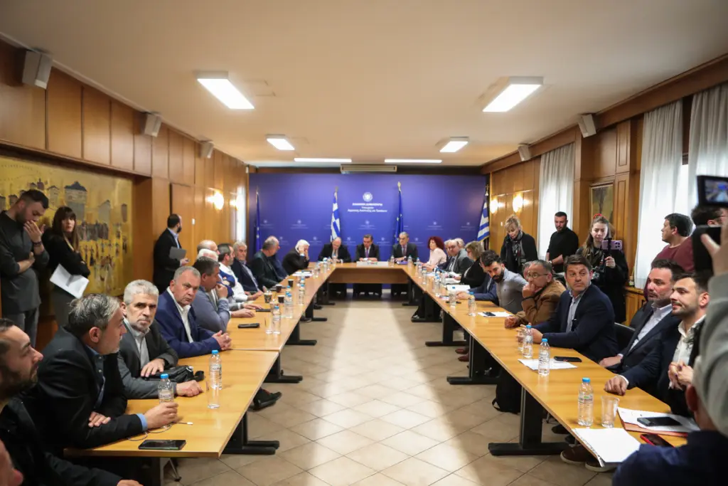 Αφθώδης πυρετός: Αυστηρή τήρηση των μέτρων, στήριξη των πληγέντων και ενίσχυση με 10 κτηνιάτρους – Τ