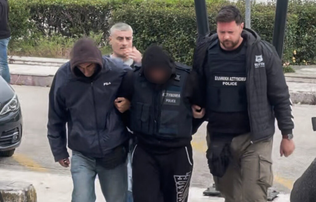 Κεφαλονιά: Στις Φυλακές Κορυδαλλού οι 3 κατηγορούμενοι – «Μπορεί να προκύψουν κι άλλα άτομα»