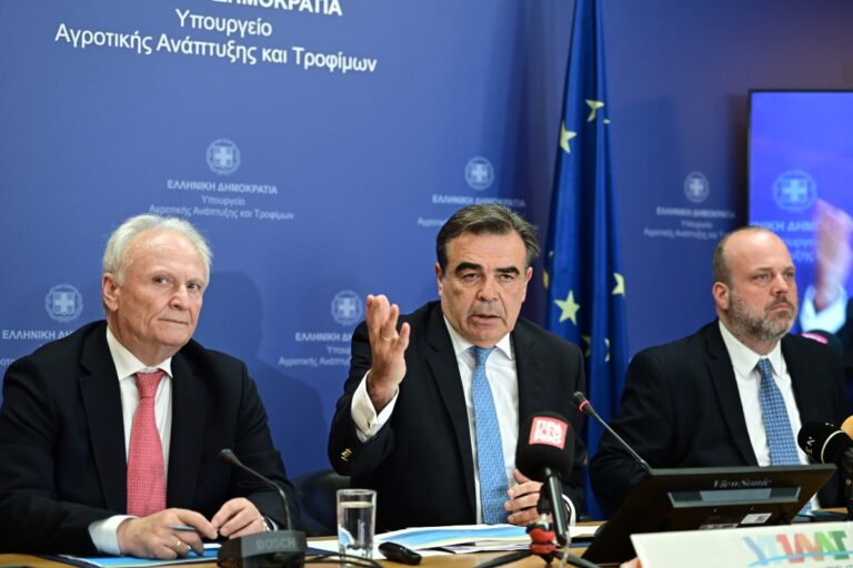 Αφθώδης πυρετός: Οι τέσσερις άξονες στήριξης για τη Λέσβο – Σχοινάς: «Διαχειριζόμαστε μια δύσκολη κατάσταση και χωρίς περιθώρια λαθών»