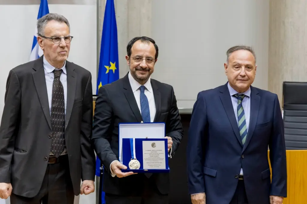 Ο Νίκος Χριστοδουλίδης επίτιμος δημότης της Θεσσαλονίκης – «Η τιμή αφορά το σύνολο του κυπριακ