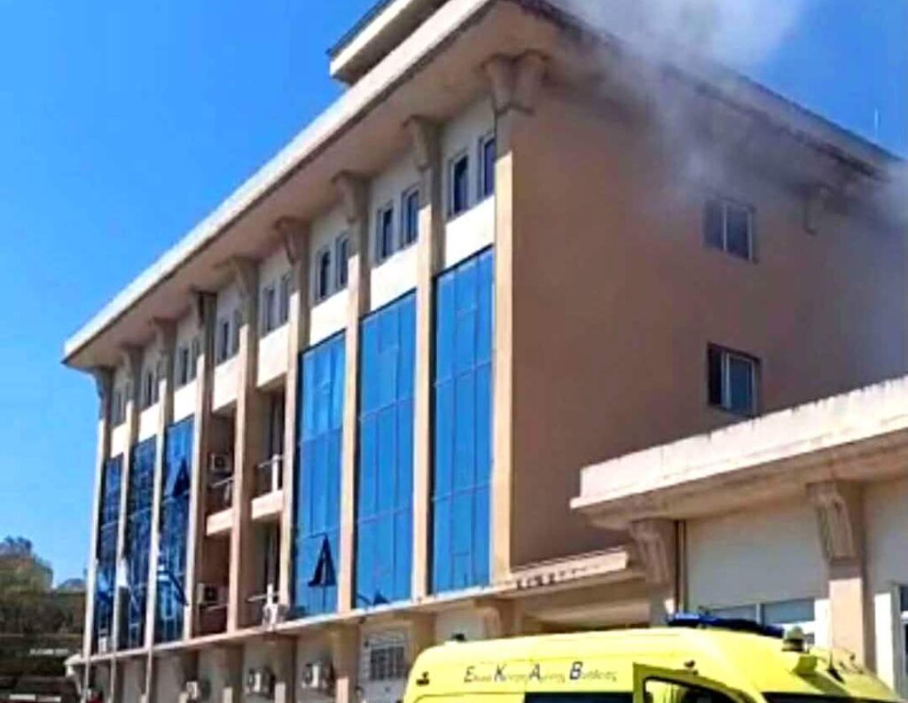 Συναγερμός στην Κομοτηνή: Καπνοί στο Πολυλειτουργικό Κέντρο