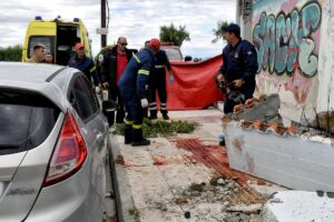 Τραγωδία στην Κόρινθο: Συνελήφθη ο εργολάβος για το μπαλκόνι που καταπλάκωσε την 43χρονη – «Δούλευαν κομπρεσέρ, έριχναν τοίχους» λένε μάρτυρες