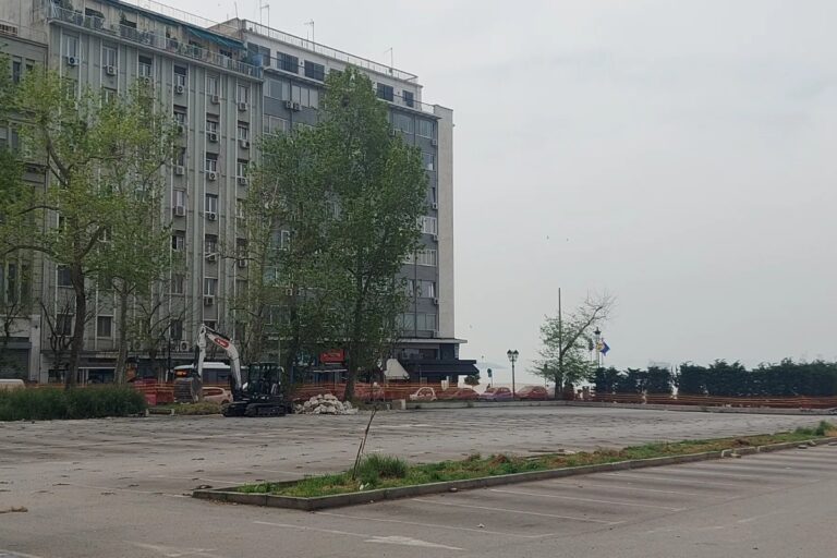 Θεσσαλονίκη: Ξεκίνησαν οι εργασίες στην πλατεία Ελευθερίας [Βίντεο]